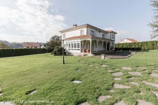 Villa en venta en A Laracha (La Coruña)