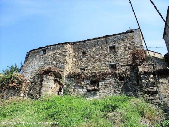 Casa en venta en Puértolas (Huesca)