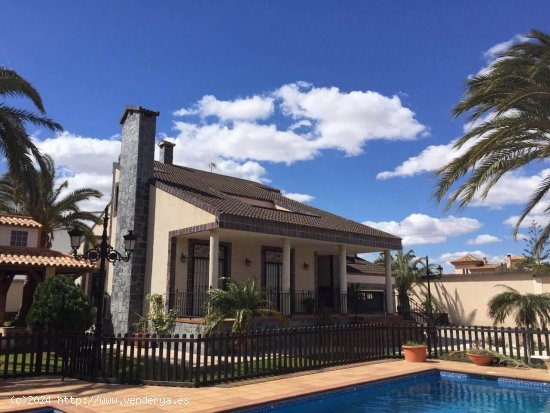 Chalet en venta en Orihuela (Alicante)