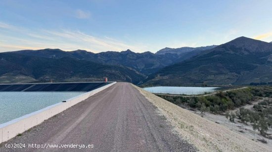 Finca en venta en Bedmar y Garcíez (Jaén)