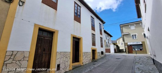 Edificio en venta en Navia (Asturias)