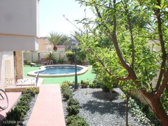 Chalet en venta en Rojales (Alicante)