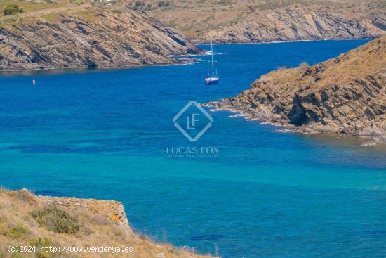 Parcela en venta en Cadaqués (Girona)