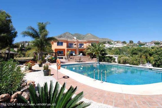  Villa en venta en Benalmádena (Málaga) 