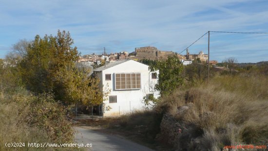 Edificio en venta en Maella (Zaragoza)