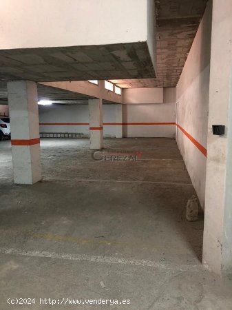 Garaje en venta en Mezquitilla (Málaga)