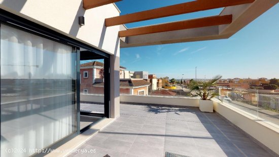 Villa en venta a estrenar en Los Montesinos (Alicante)