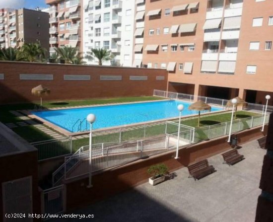 Piso en venta en Alicante (Alicante)