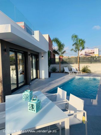  Villa en venta a estrenar en San Fulgencio (Alicante) 