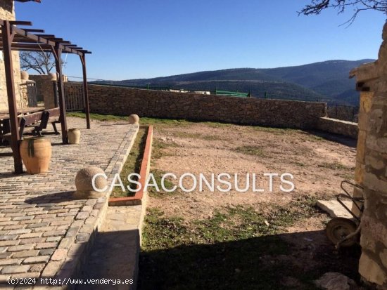 Chalet en venta en Puertomingalvo (Teruel)