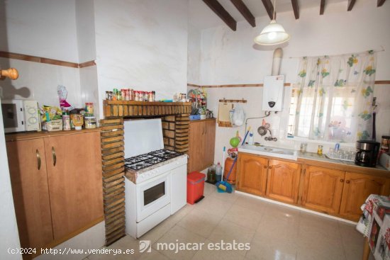 Villa en venta en Turre (Almería)