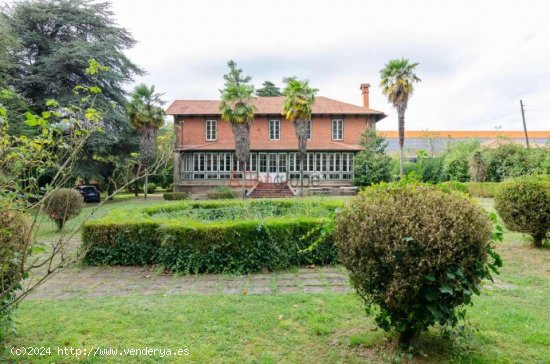 Villa en venta en Llanera (Asturias)