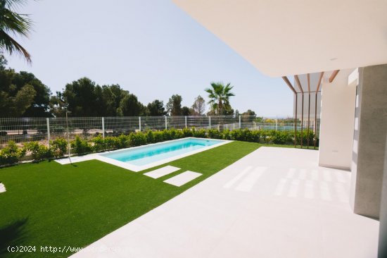 Villa en venta en construcción en Finestrat (Alicante)