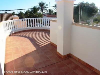 Chalet en venta en Orihuela (Alicante)