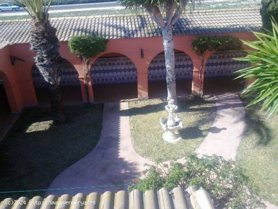 Chalet en venta en Torrevieja (Alicante)