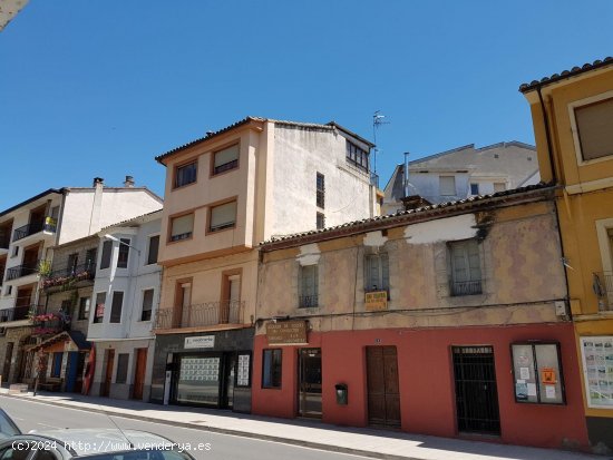 Edificio en venta en Aínsa-Sobrarbe (Huesca)