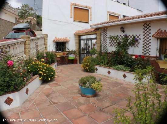 Casa en venta en Periana (Málaga)