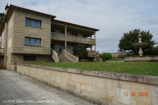 Villa en venta en Pontevedra (Pontevedra)