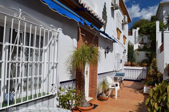 Villa en venta en Vélez-Málaga (Málaga)