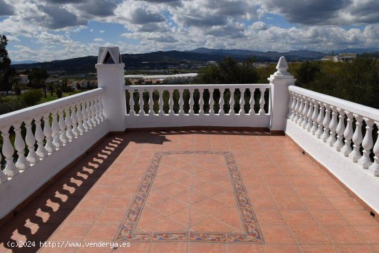 Villa en venta en Vélez-Málaga (Málaga)