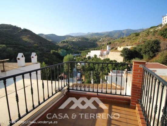 Villa en venta en Árchez (Málaga)