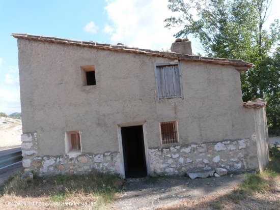 Casa en venta en La Ginebrosa (Teruel)