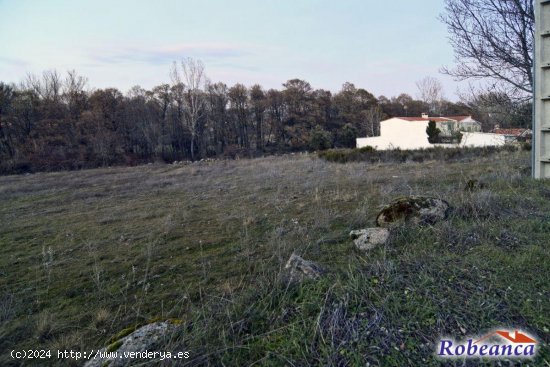 Finca en venta en Navaluenga (Ávila)