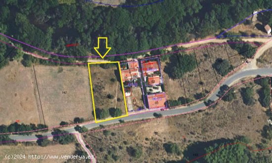 Finca en venta en Navaluenga (Ávila)