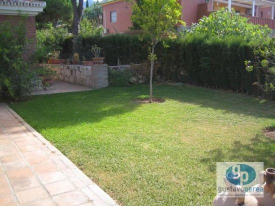 Villa en venta en Alhaurín de la Torre (Málaga)