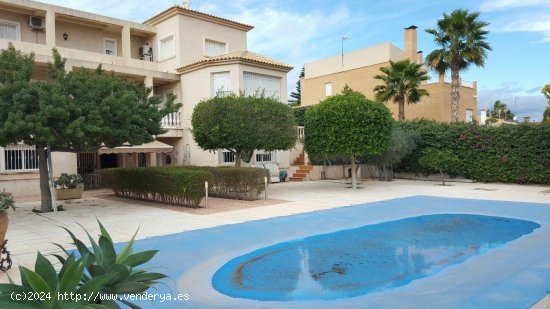  Villa en venta en Mutxamel (Alicante) 