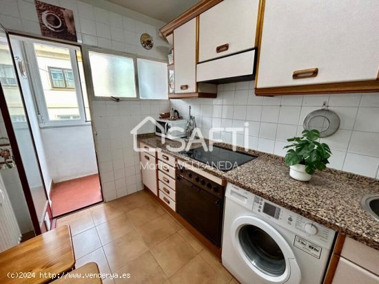 A la venta acogedor piso de tres dormitorios semi reformado en el barrio de Santa Esteban