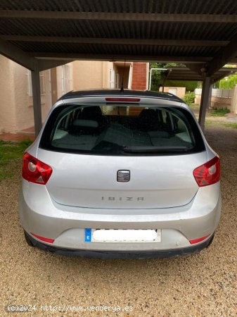 Seat Ibiza SEAT IBIZA STYLE 1.6TDI CR 90 DPF / 5P. Sep. 2009 de 2009 con 197.000 Km por 5.400 EUR. e