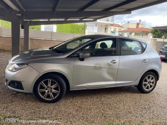 Seat Ibiza SEAT IBIZA STYLE 1.6TDI CR 90 DPF / 5P. Sep. 2009 de 2009 con 197.000 Km por 5.400 EUR. e