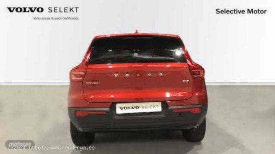 Volvo XC40 Plus, B3 Mild hybrid, Gasolina, Dark de 2024 con 15 Km por 38.900 EUR. en Cantabria