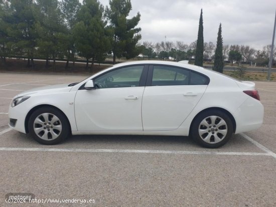 Opel Insignia 1.6CDTI Start&Stop ecoFLEX 136cv. Selective. de 2017 con 131.128 Km por 12.490 EUR. en