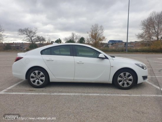 Opel Insignia 1.6CDTI Start&Stop ecoFLEX 136cv. Selective. de 2017 con 131.128 Km por 12.490 EUR. en