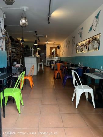  BAR-RESTAURANTE EN TRASPASO  ZONA MAR  EN PLENO FUNCIONAMIENTO - BARCELONA 