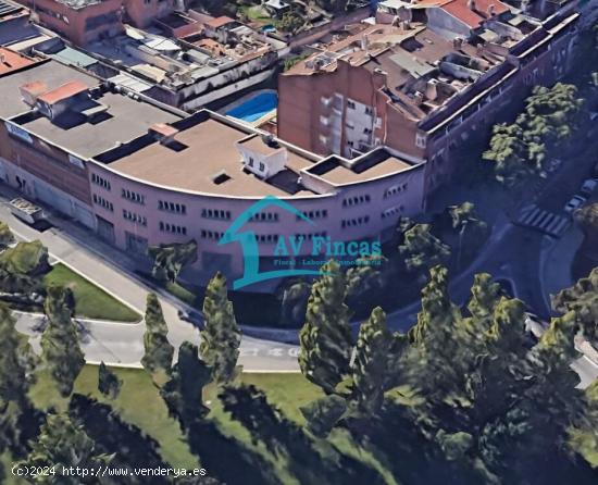 EDIFICIO DE OFICINAS EN VENTA EN SANTA COLOMA DE CERVELLO - BARCELONA