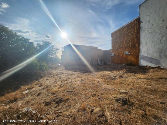  TERRENO URBANO EN EL CENTRO DEL VISO PARA VIVIENDAS UNIFAMILIARES - SEVILLA 