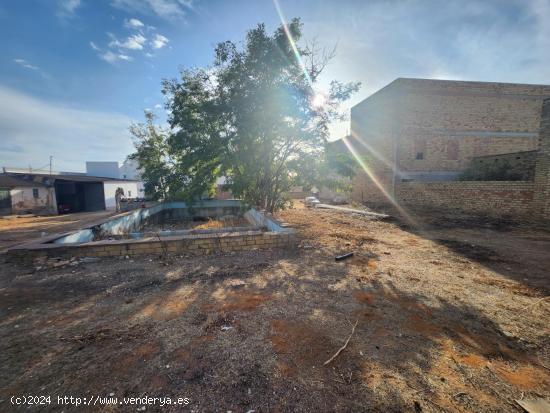 TERRENO URBANO EN EL CENTRO DEL VISO PARA VIVIENDAS UNIFAMILIARES - SEVILLA