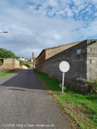 Se vende Terreno con Almacen en Castejon del Puente - HUESCA