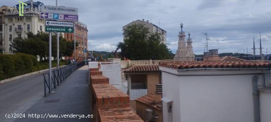 Piso con bonitas vistas al viaducto junto a la glorieta. - TERUEL