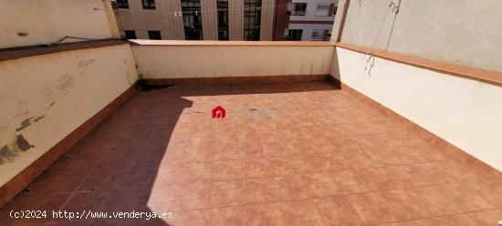 Ático con amplia terraza para alquiler temporal. - TARRAGONA