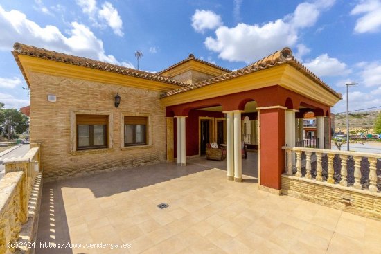  Villa en venta en Orihuela (Alicante) 