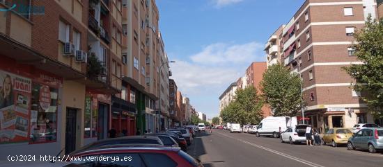 Venta de Piso en Av Ricardo Carapeto - Badajoz (Badajoz) - BADAJOZ