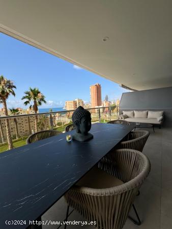  APARTAMENTO DE LUJO CON VISTAS AL MAR - ALICANTE 