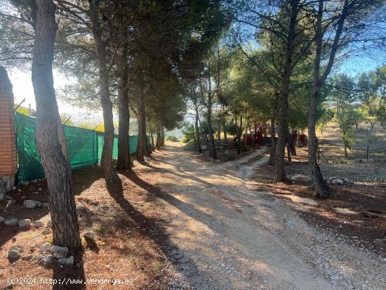 ¡Descubre el chalet de tus sueños en la Urbanización Valgrande, Chinchón! - MADRID