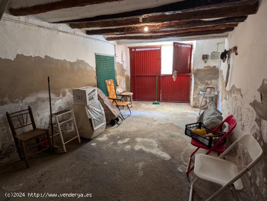 Casa con terraza en La Fresneda - TERUEL