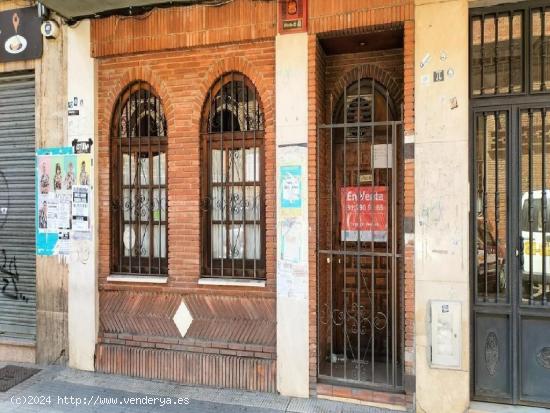 SE VENDE LOCAL COMERCIAL EN PALENCIA (ANTES BAR) - PALENCIA