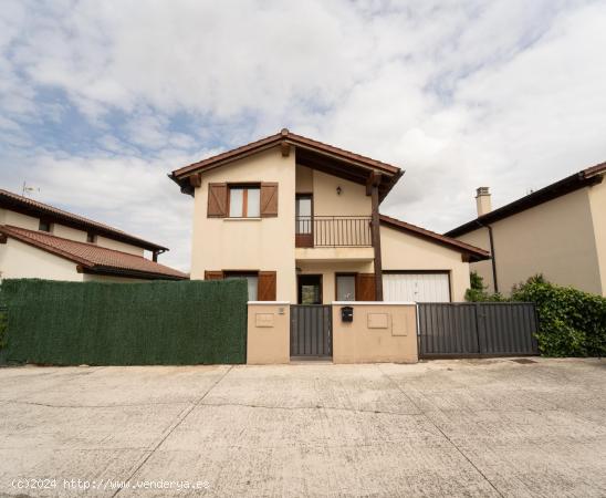 Chalet en San Martín de Unx - NAVARRA